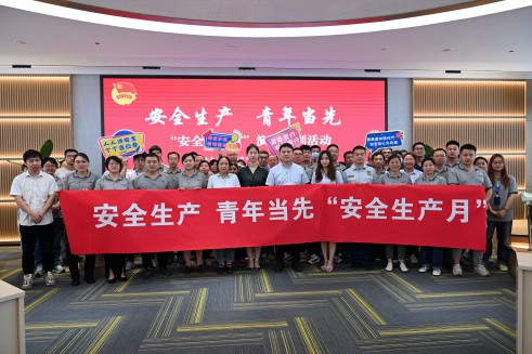 人人讲安全 个个会应急丨瓦力游戏股份发展安全出产急救演练消防培训